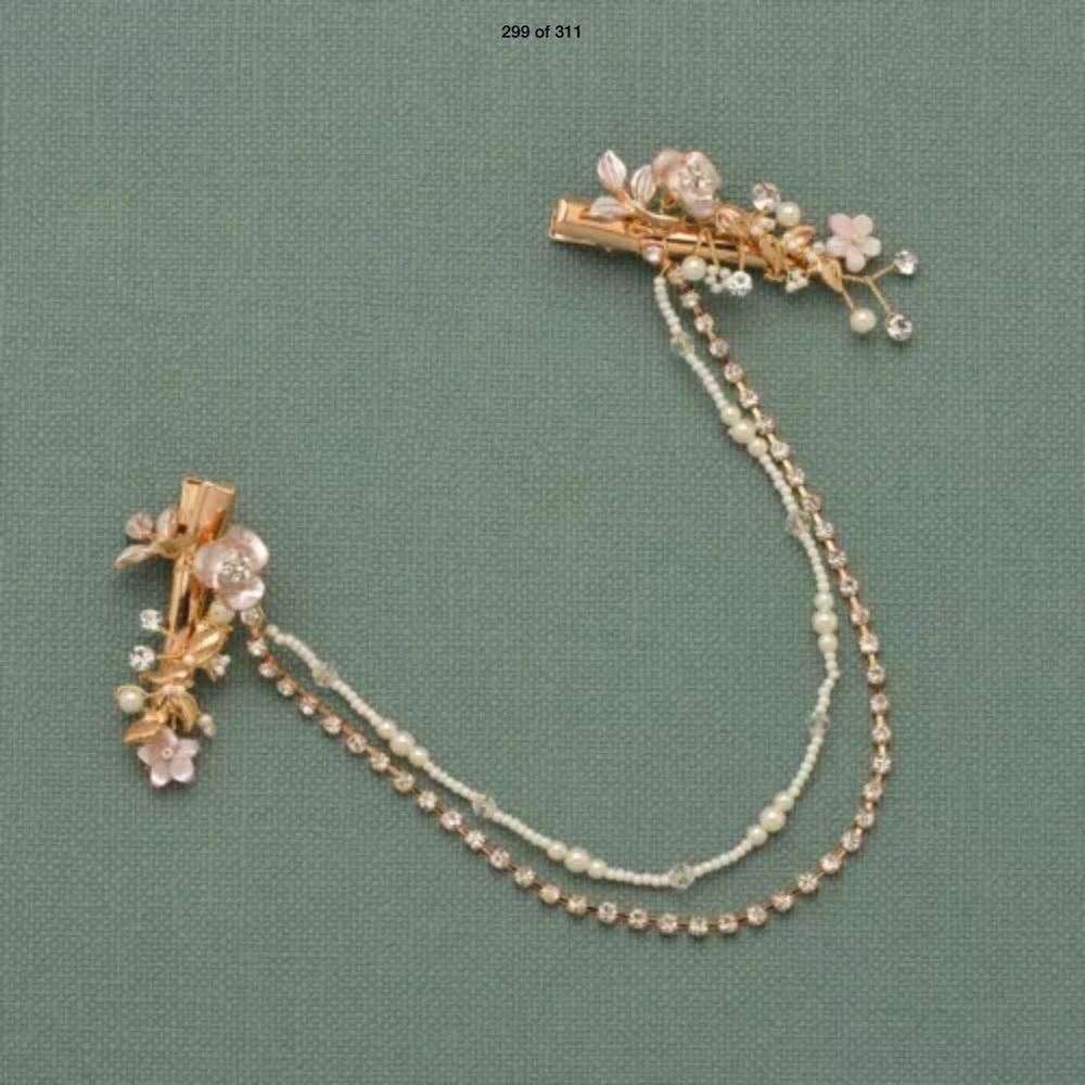 New Beautiful wire/ribbon hair accessory//headband - Picture 3 of 3